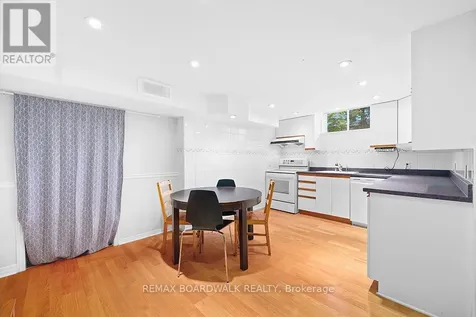 1560 Montcerf Court Ottawa ON K1C 4Z4