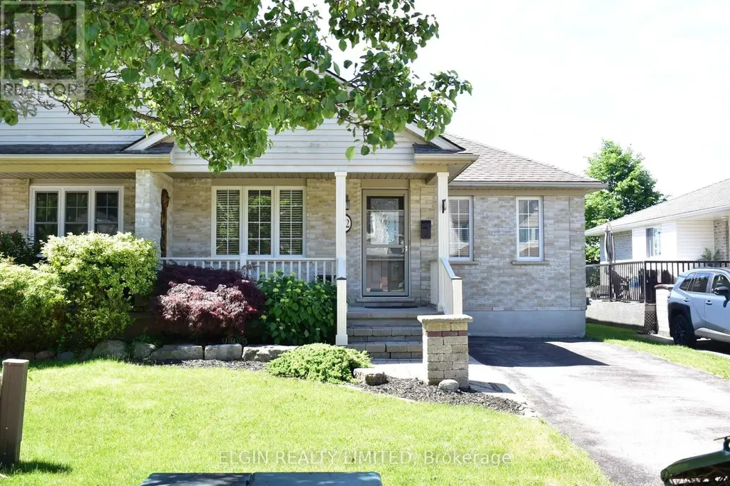 22 Axford Parkway St. Thomas ON N5R 6E6