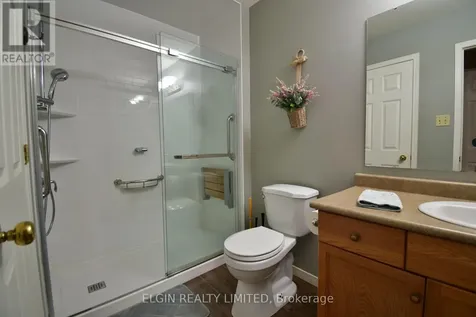 22 Axford Parkway St. Thomas ON N5R 6E6