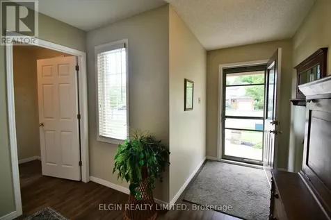 22 Axford Parkway St. Thomas ON N5R 6E6
