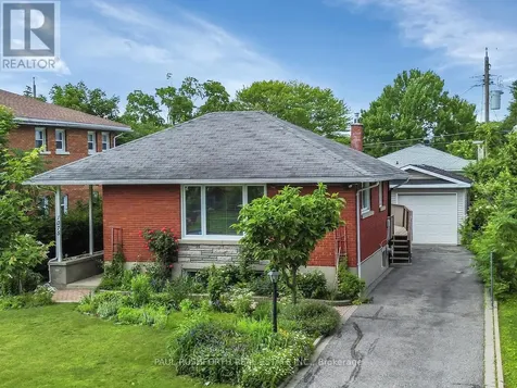 1075 Secord Avenue Ottawa ON K1H 8C7