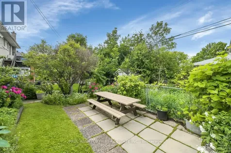 1075 Secord Avenue Ottawa ON K1H 8C7