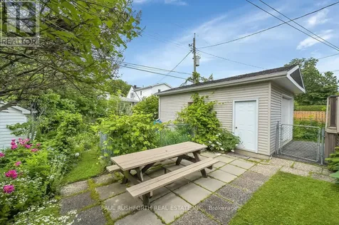 1075 Secord Avenue Ottawa ON K1H 8C7