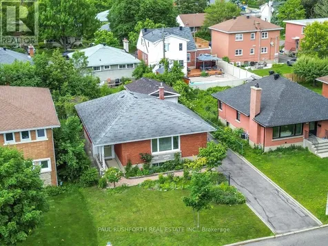 1075 Secord Avenue Ottawa ON K1H 8C7