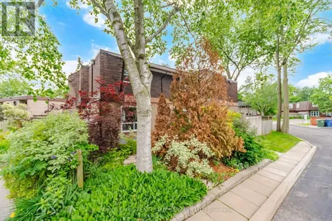 649 Francis Road Burlington (lasalle) ON L7T 3X6