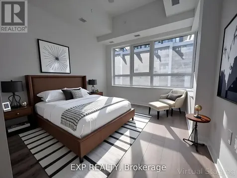 395 Dundas Street West Oakville (go Glenorchy) ON L6M 5R8