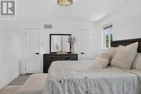225 Lorne Court Selwyn ON K9L 1L1