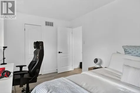 225 Lorne Court Selwyn ON K9L 1L1