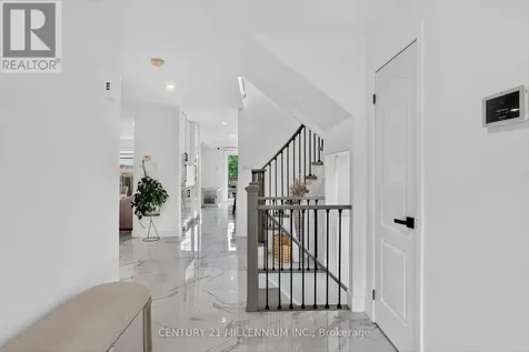 225 Lorne Court Selwyn ON K9L 1L1