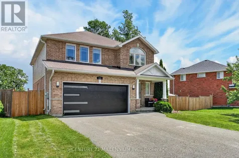 225 Lorne Court Selwyn ON K9L 1L1