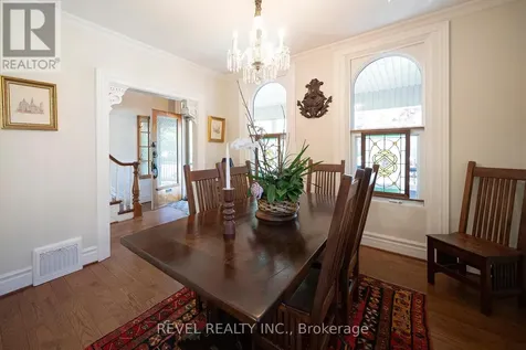 11 Chestnut Avenue Brantford ON N3T 4B9
