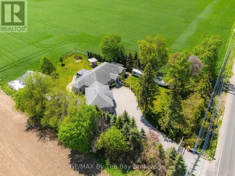 2569 Lockhart Road Innisfil ON L9S 3G2