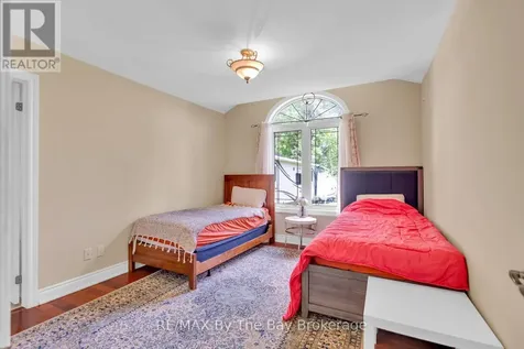 2569 Lockhart Road Innisfil ON L9S 3G2