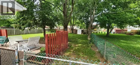 376 Fryer Street Amherstburg ON N9V 2L9