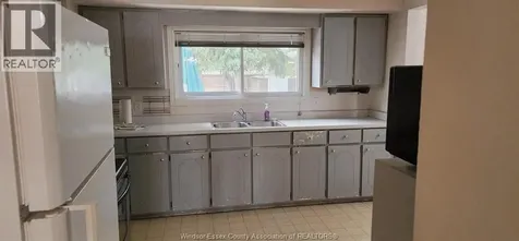 376 Fryer Street Amherstburg ON N9V 2L9
