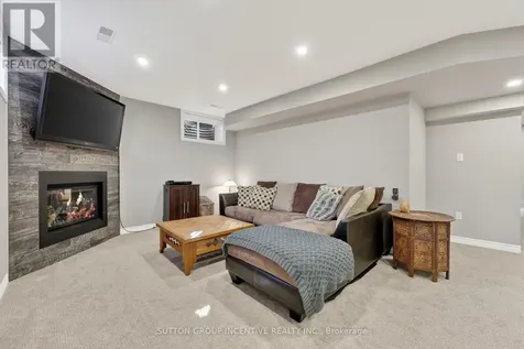 24 Brambel Road Oro-medonte ON L0L 2L0