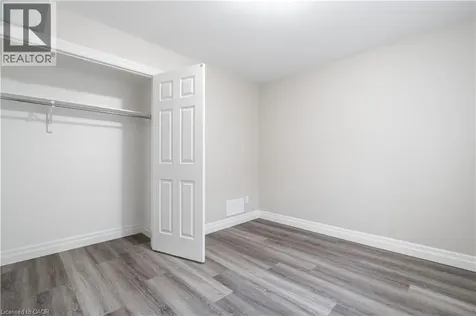 38 Viewpoint Avenue Hamilton ON L8V 2S5