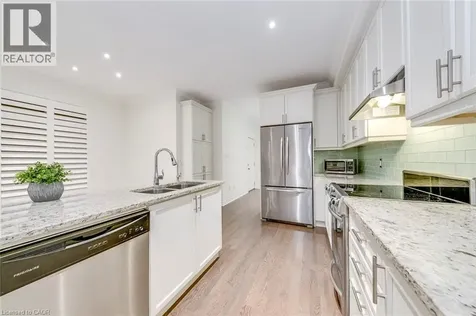 3087 Eberly Woods Drive Oakville ON L6M 0T7