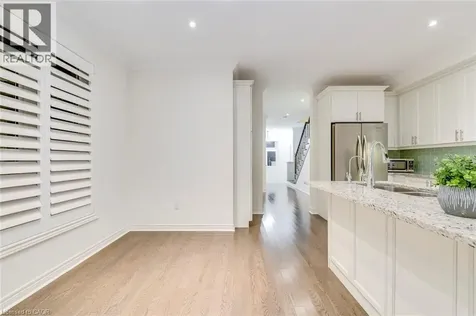 3087 Eberly Woods Drive Oakville ON L6M 0T7