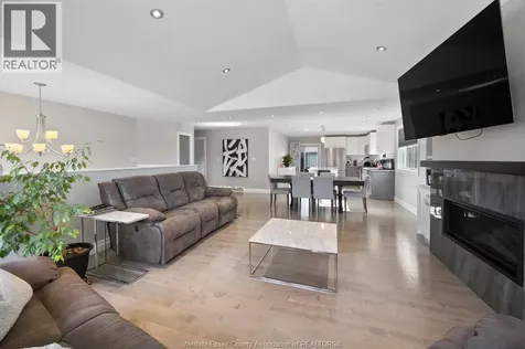 1068 Socrates Crescent Windsor ON N9G 2N9