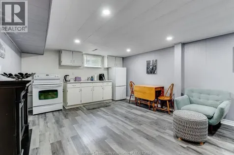 21 Prospect Street Kingsville ON N9Y 1M6