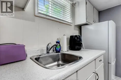 21 Prospect Street Kingsville ON N9Y 1M6