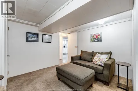 21 Prospect Street Kingsville ON N9Y 1M6