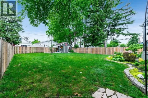 21 Prospect Street Kingsville ON N9Y 1M6