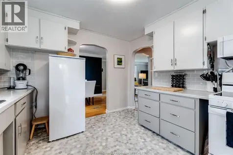 21 Prospect Street Kingsville ON N9Y 1M6