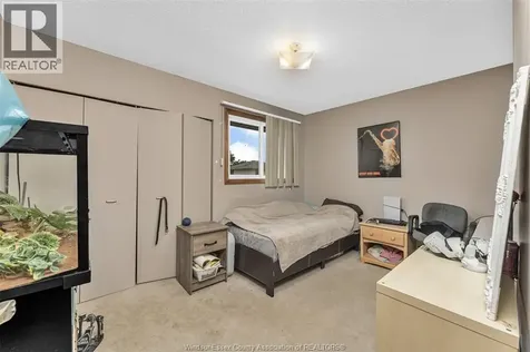 3230 Forest Glade Windsor ON N8R 1X3
