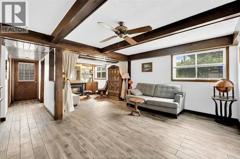 3230 Forest Glade Windsor ON N8R 1X3