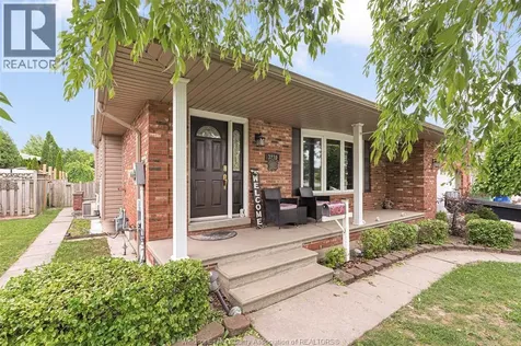 3230 Forest Glade Windsor ON N8R 1X3