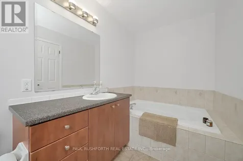 558 Louis Toscano Drive Ottawa ON K4A 0A9
