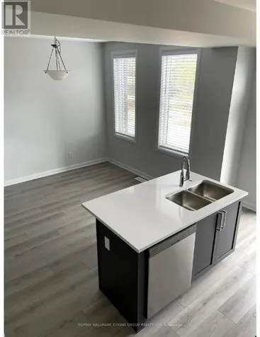 923 Lixnaw Court Ottawa ON K2J 6Y3