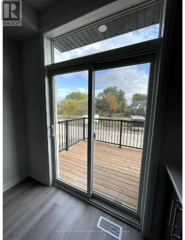 923 Lixnaw Court Ottawa ON K2J 6Y3
