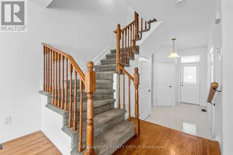 988 Lucille Way Ottawa ON K4A 4J2