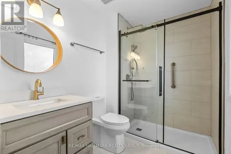 988 Lucille Way Ottawa ON K4A 4J2