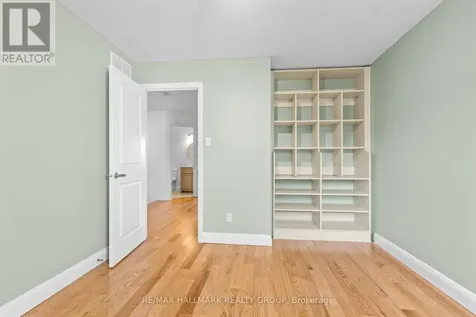 988 Lucille Way Ottawa ON K4A 4J2