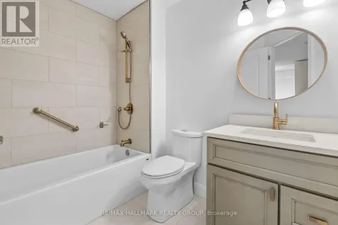 988 Lucille Way Ottawa ON K4A 4J2