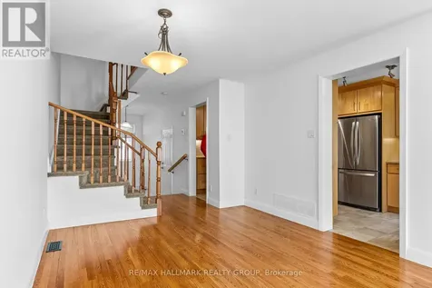 988 Lucille Way Ottawa ON K4A 4J2