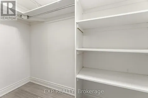 979 Admiral Avenue Ottawa ON K1Z 6L8