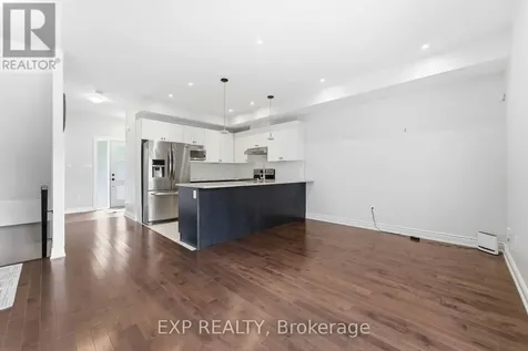 979 Admiral Avenue Ottawa ON K1Z 6L8