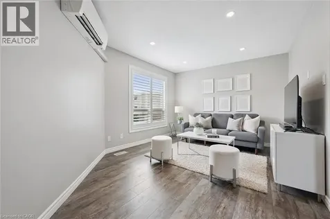 60 Elmsdale Drive Kitchener ON N2E 2G4