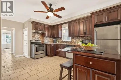 277 Normanhurst Avenue Hamilton ON L8H 5N3