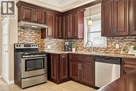 277 Normanhurst Avenue Hamilton ON L8H 5N3