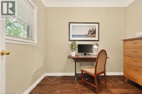 277 Normanhurst Avenue Hamilton ON L8H 5N3