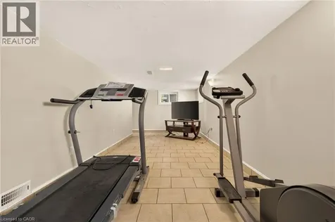 277 Normanhurst Avenue Hamilton ON L8H 5N3