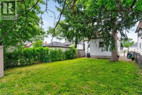 277 Normanhurst Avenue Hamilton ON L8H 5N3