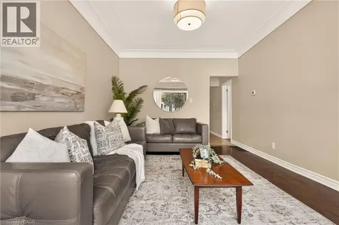 277 Normanhurst Avenue Hamilton ON L8H 5N3