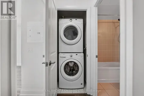 15 Zorra Street Toronto (islington-city Centre West) ON M8Z 4Z6